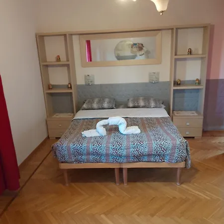 Bed & Breakfast Alba *